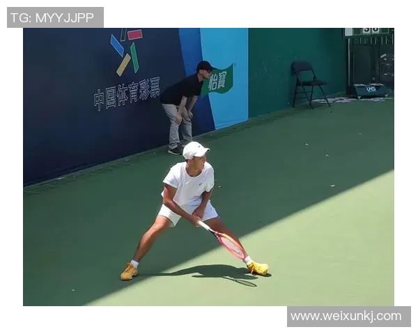 周敏独家分享网球技巧与心得助你提升球技与比赛表现